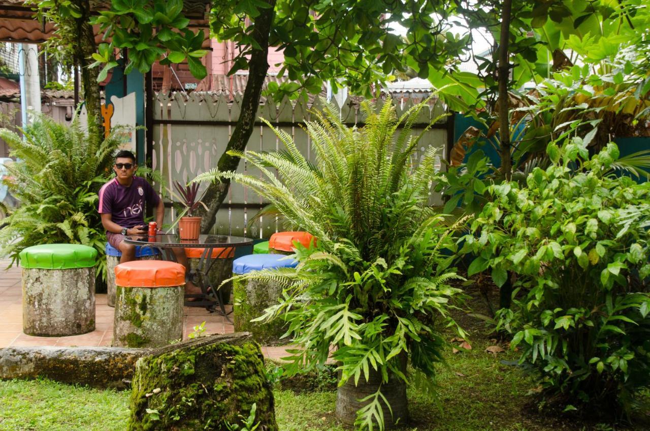 Spanish By The Sea - Bocas Bocas del Toro Exterior photo